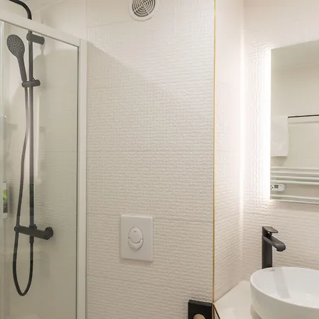 The Originals Boutique, Porte De Dieppe Hotel