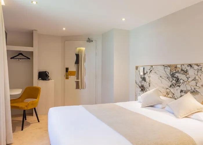 The Originals Boutique, Porte De Dieppe 3*